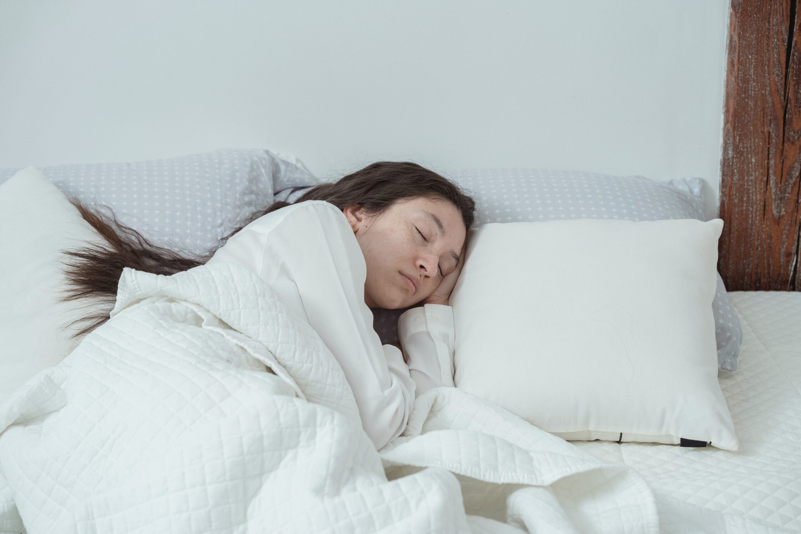 Sleep Apnea: Symptoms, Causes, & Treatments